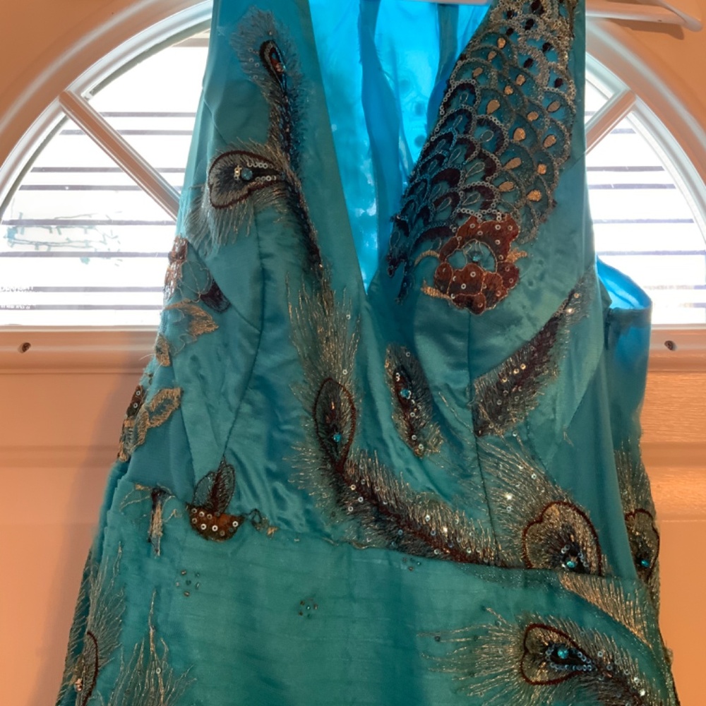 Turquoise and brown peacock prom dress . - Picture 6 of 15